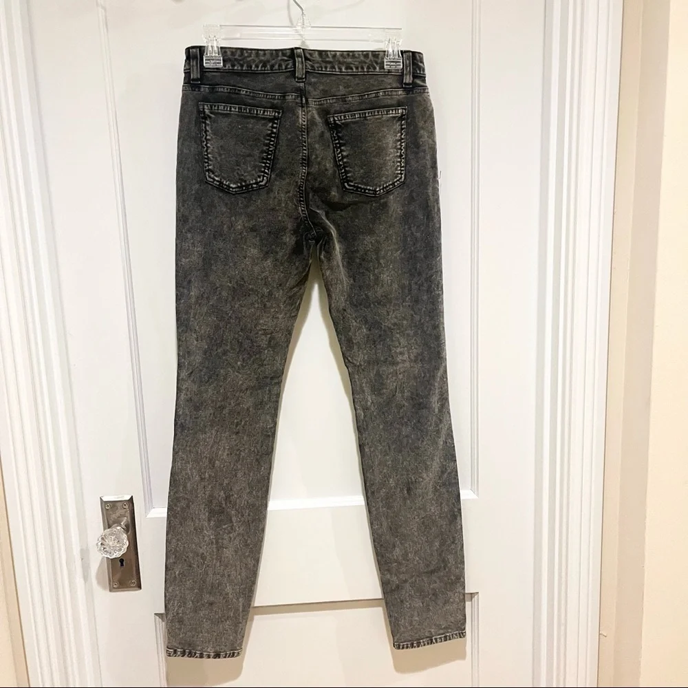 ⭐️ Eileen Fisher Velvet Acid Wash Jeans 4